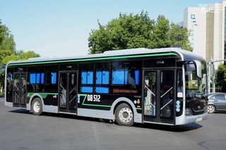 В Узбекистане отменили запреты для женщин на вождение автобусов и грузовых автомобилей