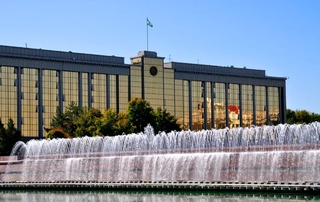 Айрим оммавий ахборот воситаларида “Вазирлар Маҳкамаси баённомасидаги 18-банд қаерга йўқолди?” мазмунида хабарлар тарқатилмоқда