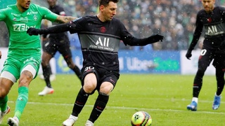 Месси тремя голевыми пасами приблизился к «Золотому мячу»