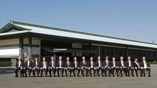 Император Японии наградил «Орденом Восходящего Солнца» Абдулазиза Камилова