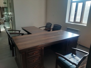 “Oq maktab”ga 50 million soʻmlik mebel jamlanmalari topshirildi