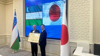 Акмалю Нуридинову вручена высокая награда Японии