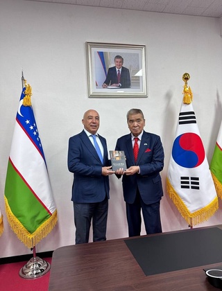 Академия фаолиятини элчихона қўллаб-қувватлади