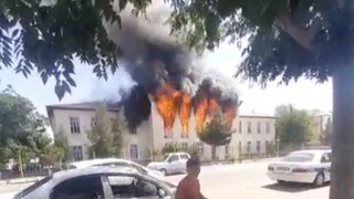 Термиз шаҳридаги мактабда ёнғин содир бўлди