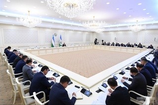 Qashqadaryo viloyati hokimi Murodjon Azimovga hayfsan berildi