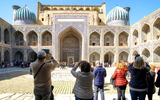 Самарқандда хорижлик сайёҳни шаън ва қадр-қимматини камситган меҳмонхона ходими жазоланди