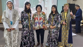 Литературный вечер: стихи Навои звучат на трех языках