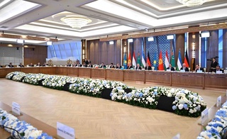 Президенти Ӯзбекистон дар вохӯрии муштарак бо пешвоёни тиҷорати Олмон иштирок кард