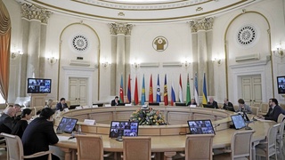 Дар ИДМ ташаббуси таъсиси созмони байналмиллалӣ оид ба дастгирӣ ва тарғиби забони русӣ баррасӣ шуд