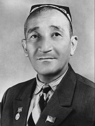 Tinchlik, doʻstlik kuychisi Gʻafur Gʻulom ijodiga ehtirom