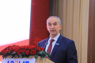 Президенттікке кандидат Бахром Абдухалимов намангандық сайлаушылармен кездесті