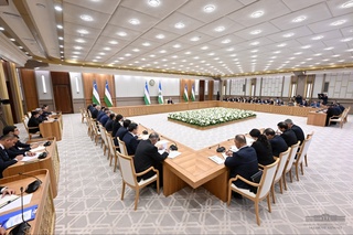 Kambagʻal oilalarning 83 foizi tomorqaga egaligi lekin ularning 62 % da – suv, 48 % da – elektr muammosi borligi taʼkidlandi