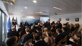 Конституционная реформа проводится открыто и гласно