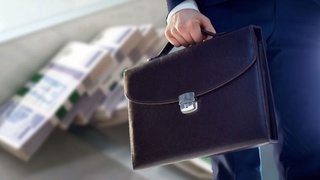 Наманганда тўёна кўринишида пора олган кадастр бўлими бошлиғи 5 йилга қамалди