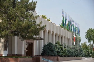 Шавкат Мирзиёев отбыл в Москву с рабочим визитом