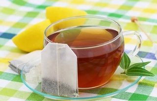 Названа неожиданная опасность чая в пакетиках