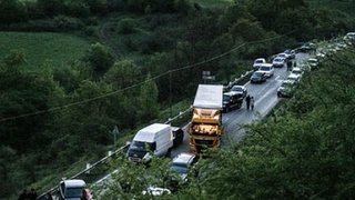 Арманистонда Озарбайжон билан делимитацияга қарши намойишчилар Ереван-Гюмри автомобиль йўлини тўсиб қўйишди