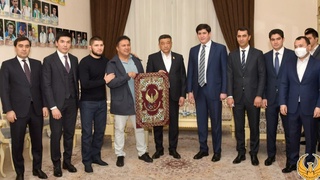 В Ташкенте состоялась пресс-конференция с участием Хабиба Нурмагомедова