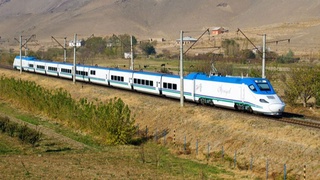 Тошкентдан Самарқанд ва Қаршига қўшимча "Афросиёб" йўловчи поездлари қатнови йўлга қўйилди