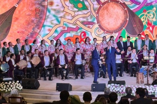 Ozodbek Nazarbekov 7 yildan soʻng ilk jonli ijrodagi konsertini taqdim etdi