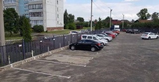 O'zbekistonda ko'p qavatli uylarning tutash qismida avtomashinalar uchun to'xtab turish joylari quriladi