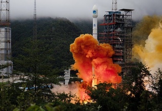 Китай запустил третий геостационарный спутник для интернета