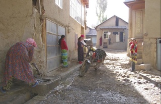 Ўзбекистонда камбағаллик даражаси. Камбағалликни камайтириш учун нима қилиш керак?