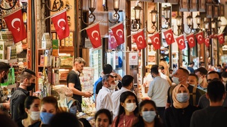 В Турции ужесточат ограничения из-за COVID-19