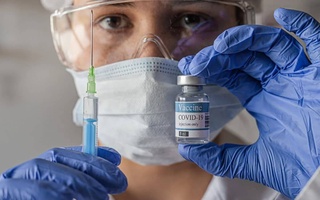 Результаты опроса: 53,2% готовы вакцинироваться от коронавируса, 36,5% отказались