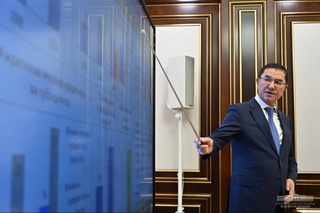 Жамшид Қўчкаровга "Ўзбекистон Республикасида хизмат кўрсатган иқтисодчи" фахрий унвони берилди