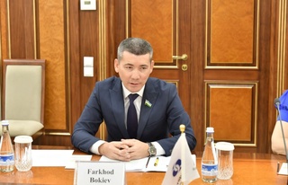 Европа тикланиш ва тараққиёт банкининг алоқа департаменти директори билан учрашув бўлиб ўтди