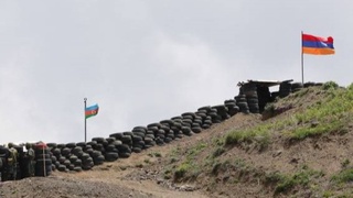 Озарбайжон Арманистон ҳудудидан республика армиясининг позициялари ўққа тутилганини маълум қилди