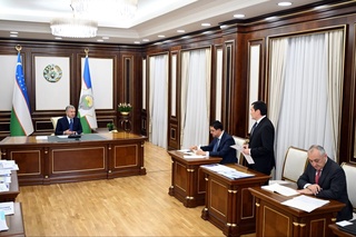 Дар бораи нақшаҳои рушд ва модернизатсияи соҳаи роҳи оҳан иттилоъ дода шуд