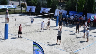 Когда дипломаты выступают без галстуков