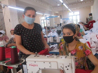 Parkentdan Rossiyaga tikuvchilik mahsulotlari joʻnatilmoqda