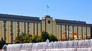 Ахборот хизматлари фаолияти танқидий таҳлил қилинди