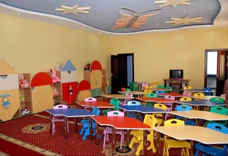 Уй боғчада 15 нафар бола тортдан заҳарланди