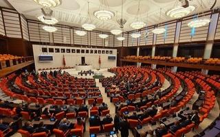 Туркия Швециянинг НАТОга аъзолик аризаси бўйича овоз беришни кейинга қолдирди