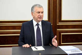 Оид ба васеъ намудани истифодаи манбаъҳои барқароршавандаи энергия дастурҳо дода шуданд