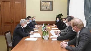 Роберт Кох институти вакиллари Соғлиқни сақлаш вазири билан учрашди