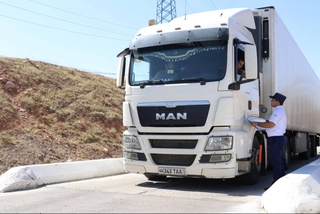 В Узбекистане специальная инспекция будет осуществлять надзор за транспортом