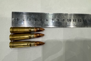 Нью-Йоркдан учиб келган фуқаронинг сумкасидан ўқ отар қуролнинг ўқлари топилди