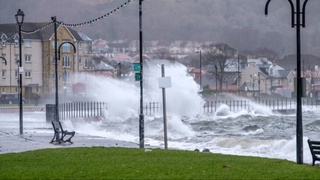 Шотландияда “Бабет” тўфони туфайли об-ҳаво хавфининг “қизил” даражаси эълон қилинди