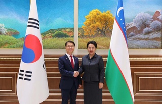 Корея Республикаси бандлик ва меҳнат вазири бошчилигидаги делегация билан учрашув бўлиб ўтди