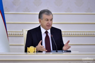 Shavkat Mirziyoyev chairs a videoconference on the effective organization of the State Program implementation