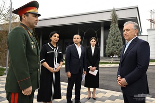 The President visits children in the “Muruvvat” home