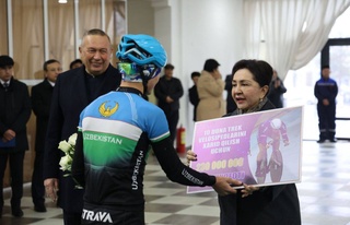 Танзила Нарбаева Жиззахда ёш велоспортчилар билан учрашди