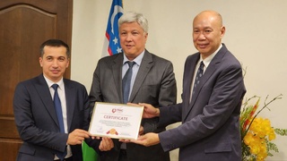 Oʻzbekiston delegatsiyasi taʼlim tajribasini oʻrganish uchun Singapurga bordi