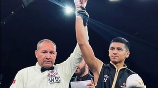 Икболжон Холдоров нокаутировал мексиканца