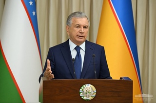 Давлатимиз раҳбари раислигида Қорақалпоғистонни ижтимоий-иқтисодий ривожлантириш юзасидан йиғилиш бошланди